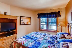 Village , Walk To Slopes, Heated Pool Access 1 Bedroom Condo by RedAwn