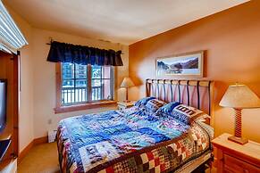 Village , Walk To Slopes, Heated Pool Access 1 Bedroom Condo by RedAwn