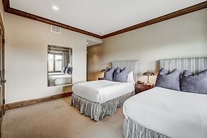 Luxury renovation! Ski-in/Ski-out 5 Br Private Townhome, Top of Bachel