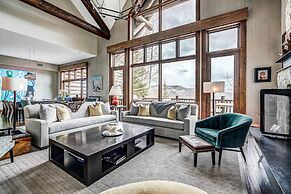 Luxury renovation! Ski-in/Ski-out 5 Br Private Townhome, Top of Bachel