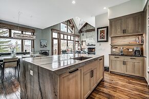 Luxury renovation! Ski-in/Ski-out 5 Br Private Townhome, Top of Bachel