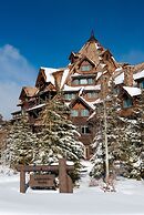 Luxury renovation! Ski-in/Ski-out 5 Br Private Townhome, Top of Bachel