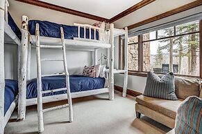 Luxury renovation! Ski-in/Ski-out 5 Br Private Townhome, Top of Bachel