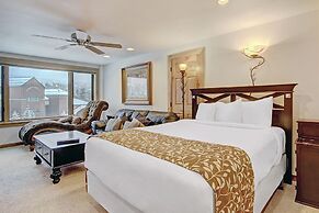 Ski-in/ski-out Studio W/snowy Alpine Views - Walk To Main St Studio Be