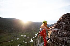 Premier Mountainside 2 BR Condo at Lodge at Vail by RedAwning - Save 2