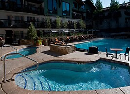 Premier Mountainside 2 BR Condo at Lodge at Vail by RedAwning - Save 2