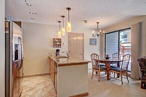 Warm + Inviting 2br Winter Escape-perfectly Located Downtown 2 Bedroom