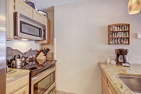 Warm + Inviting 2br Winter Escape-perfectly Located Downtown 2 Bedroom