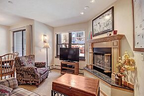 Warm + Inviting 2br Winter Escape-perfectly Located Downtown 2 Bedroom