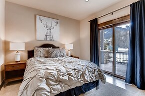 New 3bdr Luxury -fireplace,on-site Parking,kids Ski Free 3 Bedroom Tow