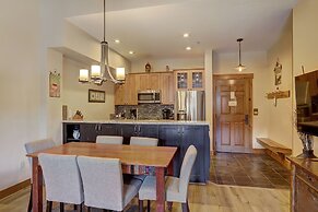 3br Sweeping Snowcapped Views + Expansive Balcony - Sleeps 9 3 Bedroom