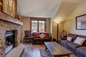 3br Sweeping Snowcapped Views + Expansive Balcony - Sleeps 9 3 Bedroom