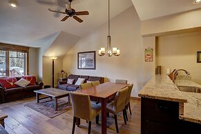 3br Sweeping Snowcapped Views + Expansive Balcony - Sleeps 9 3 Bedroom