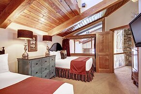 2 BR Condo at The Lodge at Vail View of Gore Range by RedAwning - Save