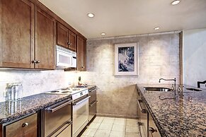 2 BR Condo at The Lodge at Vail View of Gore Range by RedAwning - Save