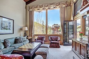 3 BR Condo at The Lodge at Vail w/ Pool, Hot Tub by RedAwning - Save 2