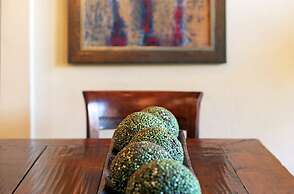 3 BR Condo at The Lodge at Vail w/ Pool, Hot Tub by RedAwning - Save 2