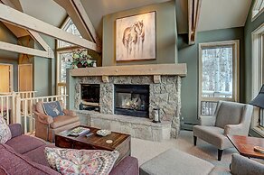 Slopeside Living - 3br 4ba At Pines Lodge 3 Bedroom Condo by RedAwning