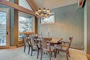 Slopeside Living - 3br 4ba At Pines Lodge 3 Bedroom Condo by RedAwning