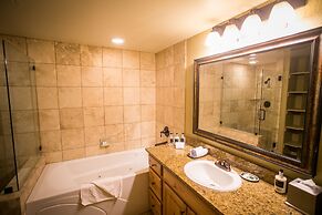 Huge Condo with Stunning Views from Oversized Deck by RedAwning - Save