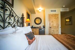 Huge Condo with Stunning Views from Oversized Deck by RedAwning - Save