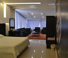 Platinum Hotel