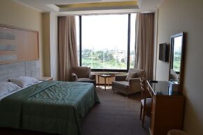 Platinum Hotel