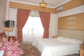 Platinum Hotel