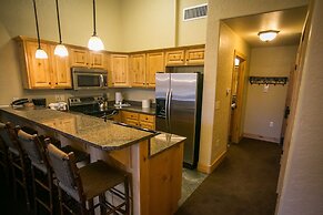 Large Condo, Steps Away from Canyons Village by RedAwning - Save 20% o