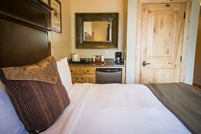 Large Condo, Steps Away from Canyons Village by RedAwning - Save 20% o