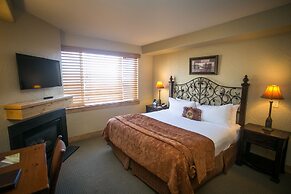 Stay in Comfort while Enjoying Valley Views by RedAwning - Save 20% on