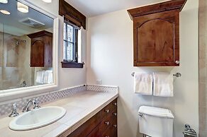 Luxury Mountainside 5BR halet in Vail Village by RedAwning - Save 20% 