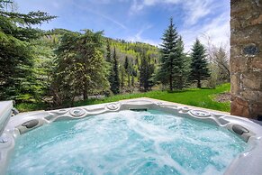 5BR Alpine Luxury Home with Private Hot Tub by RedAwning - Save 20% on