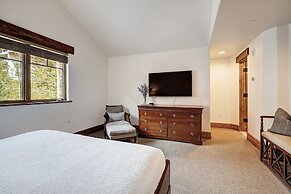 5BR Alpine Luxury Home with Private Hot Tub by RedAwning - Save 20% on