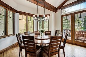 5BR Alpine Luxury Home with Private Hot Tub by RedAwning - Save 20% on