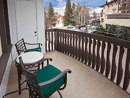 Relaxing 1 Bedroom Condo with Premium Amenities by RedAwning - Save 20