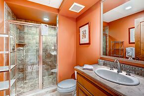 5br/5ba , Ski In/out In Arrowhead, 3523 Sq Ft! 5 Bedroom Condo by RedA