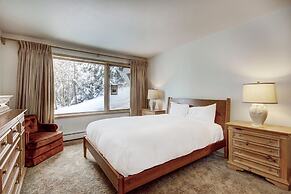 Ski In & Slopeside Luxury Townhome At Pines Lodge Sleeps 12 4 Bedroom 