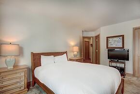 Ski In & Slopeside Luxury Townhome At Pines Lodge Sleeps 12 4 Bedroom 