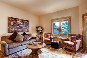 Upgraded 2bdr In Ge/walk To Slopes, Fireplace & Balcony 2 Bedroom Cond