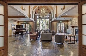 Luxe 2br 2ba - Rocky Mountain Views + Walk To Mainstreet 2 Bedroom Apt