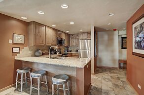Village at Breckenridge Condos Sleeps 8 - Ski in Out + Walk downtown 2