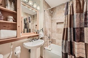 8594 Expedition Station 1 Bedroom Condo by RedAwning