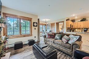 8594 Expedition Station 1 Bedroom Condo by RedAwning