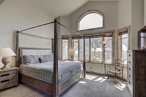 18 Autumn Brook 4 Bedroom Townhouse by RedAwning