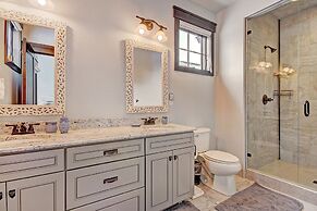 78 Alders Townhouse with Heated Garage by RedAwning