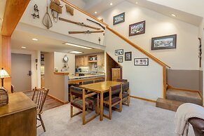 2130 The Pines 1 Bedroom Condo by RedAwning