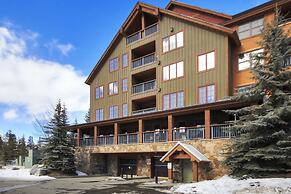 8824 The Springs 2 Bedroom Condo by RedAwning