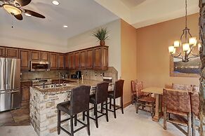 8912 The Springs 3 Bedroom Condo by RedAwning