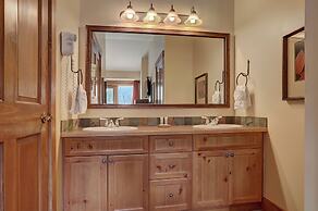 8912 The Springs 3 Bedroom Condo by RedAwning